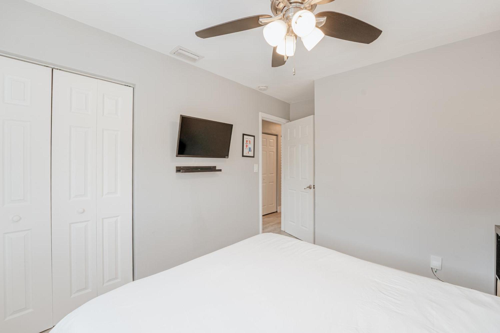 Home With A Pool Close To Beach And Fll Airport Pool Heated October- March Fort Lauderdale Exterior photo
